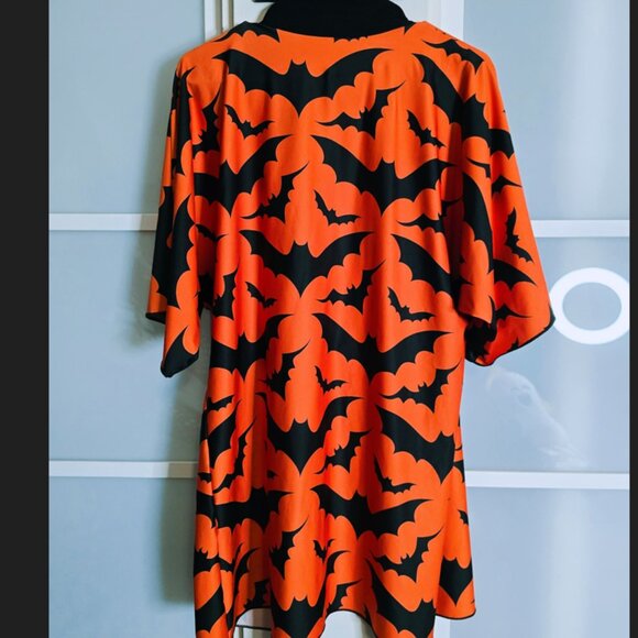 Black and Orange Bat Kimono/Robe - Picture 2 of 3